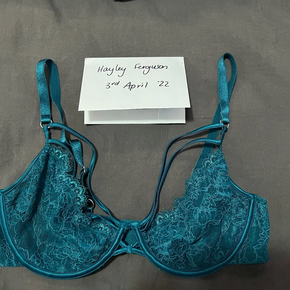 Teal Bra - Picture 1 of 4